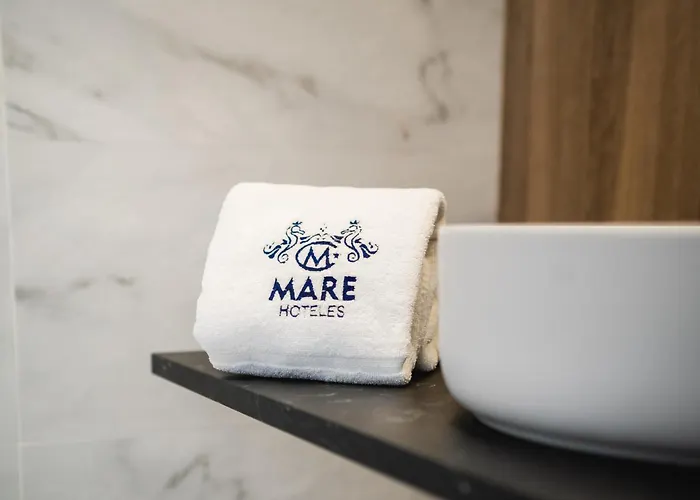Mare فندق إِستيبونا